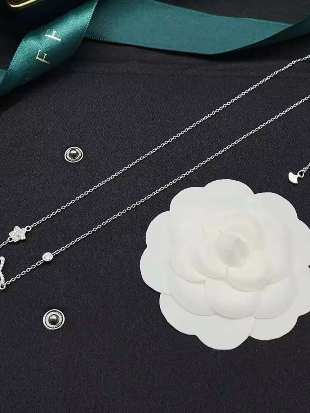 Delicate White Floral Crystal Necklace in Silver Tone